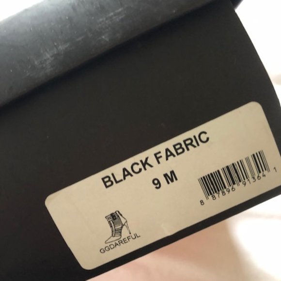 G by GUESS Dareful Faux Suede Black Heels 9M - Picture 5 of 5